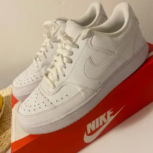 Muske Nike court vision patike