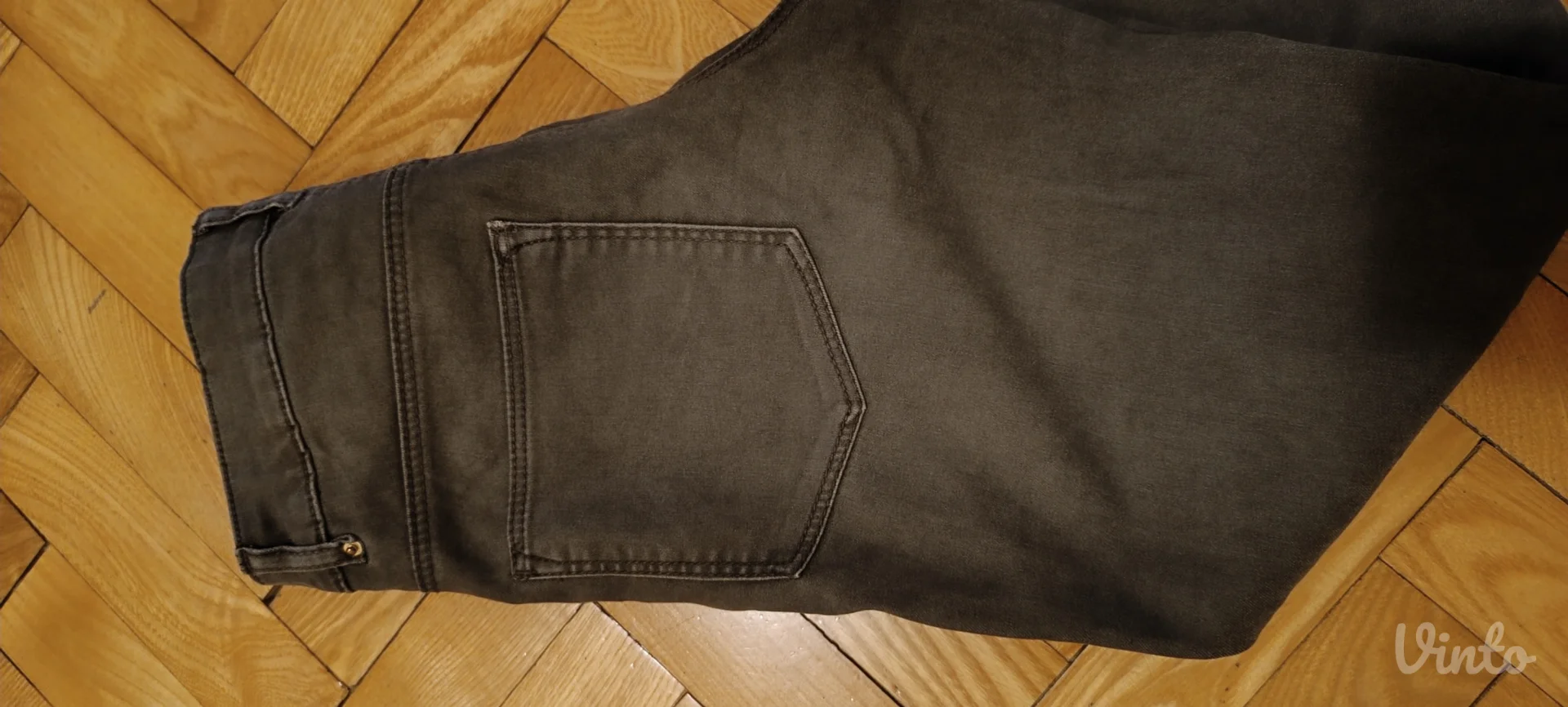 H&M-Ženske skinny farmerke tamno-maslinaste