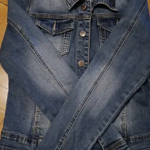 Teksas jakna ženska