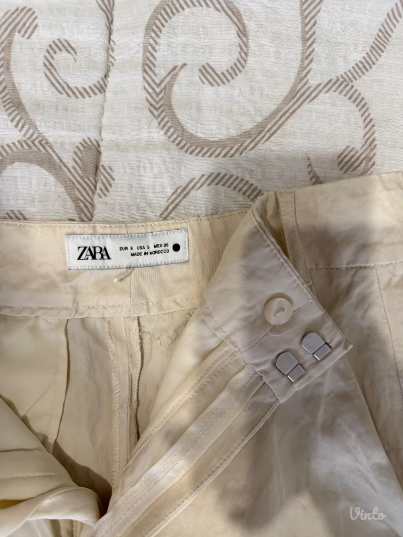 Zara pantalone