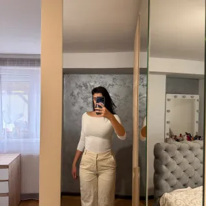 Zara pantalone