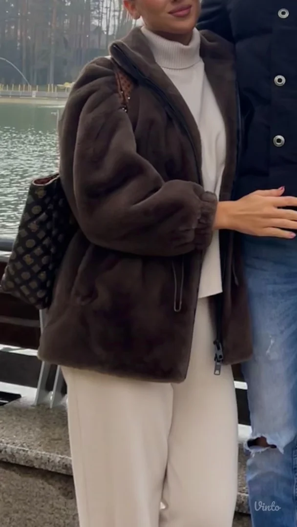 Zara strukirana bunda bundica