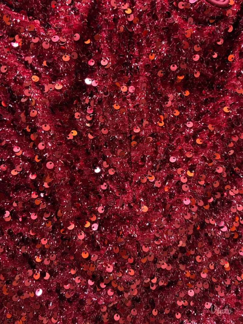 Crvena sequin mini haljina sa otvorenim ledjima