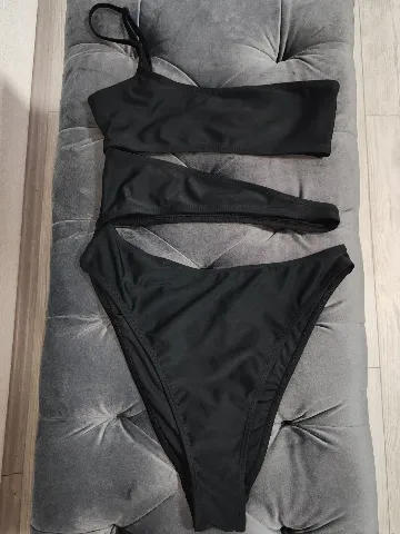 Nasty Gal kupaći