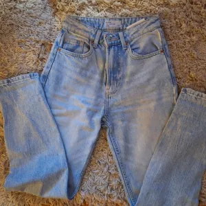 Bershka teksas pantalone