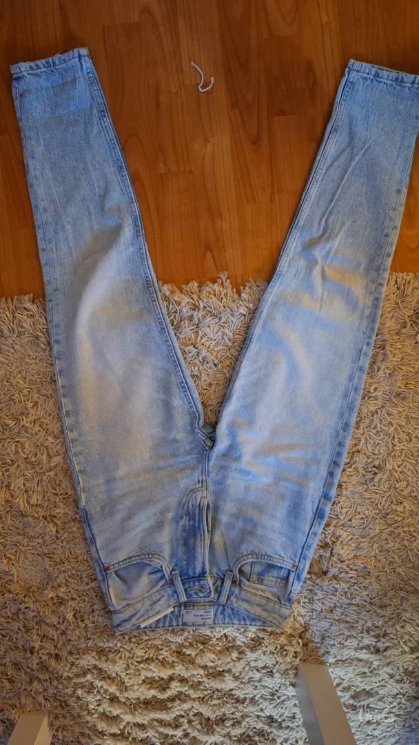 Bershka teksas pantalone