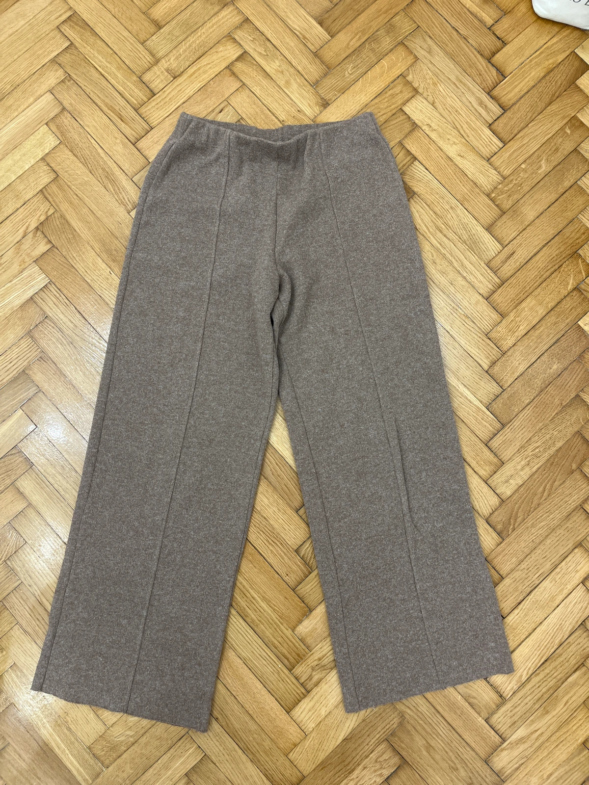 Zara pantalone- S velicina