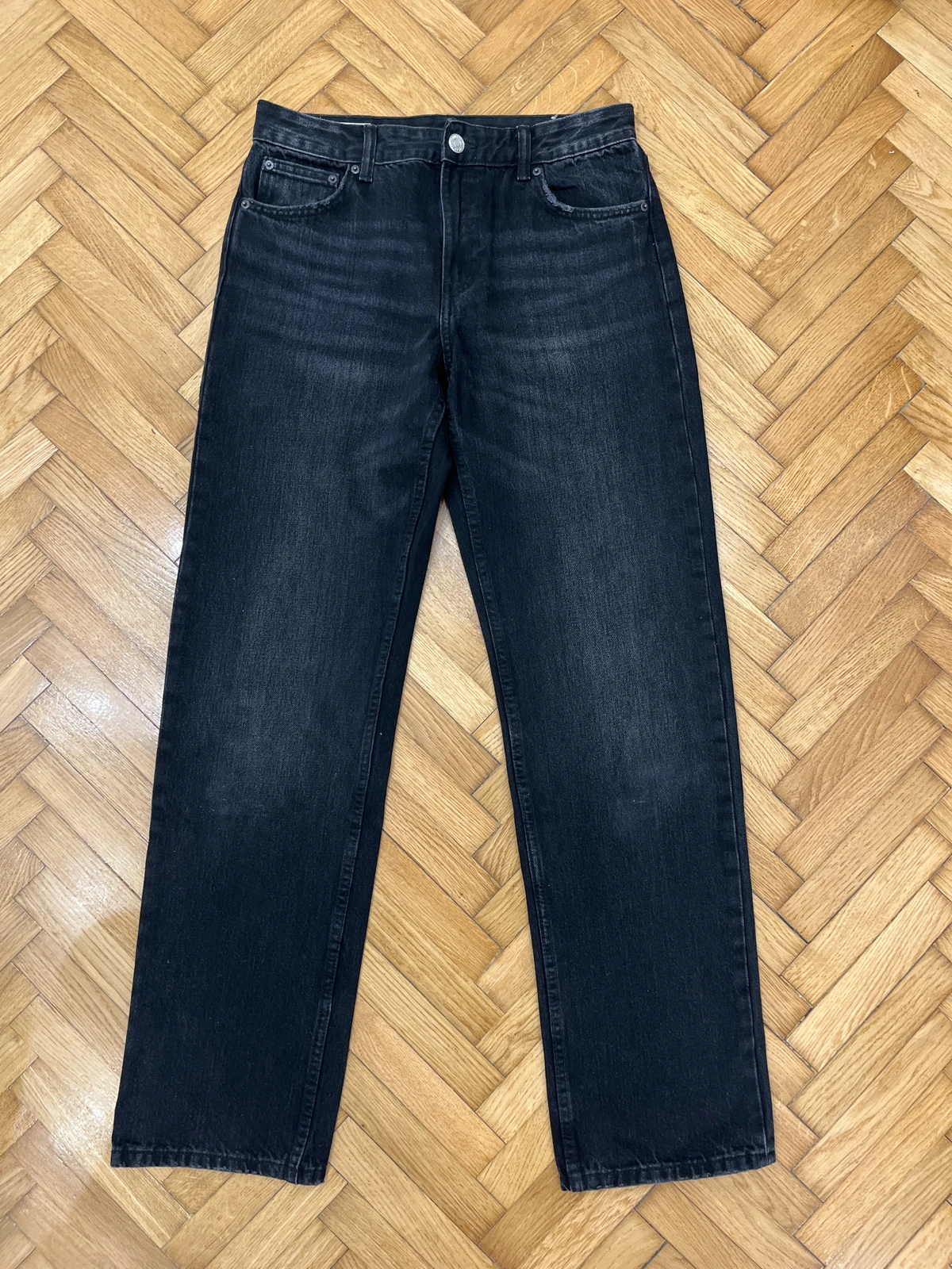 Pull&Bear- crne farmerke 38 velicina
