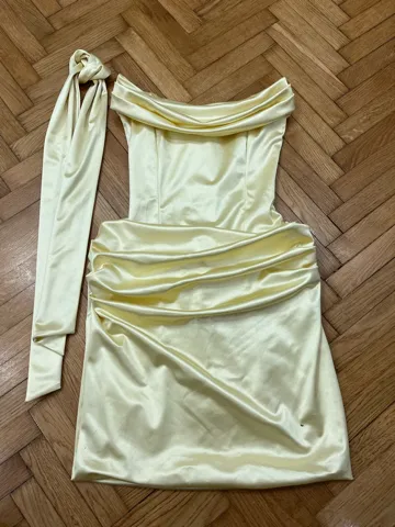 Svecana haljina-zuta