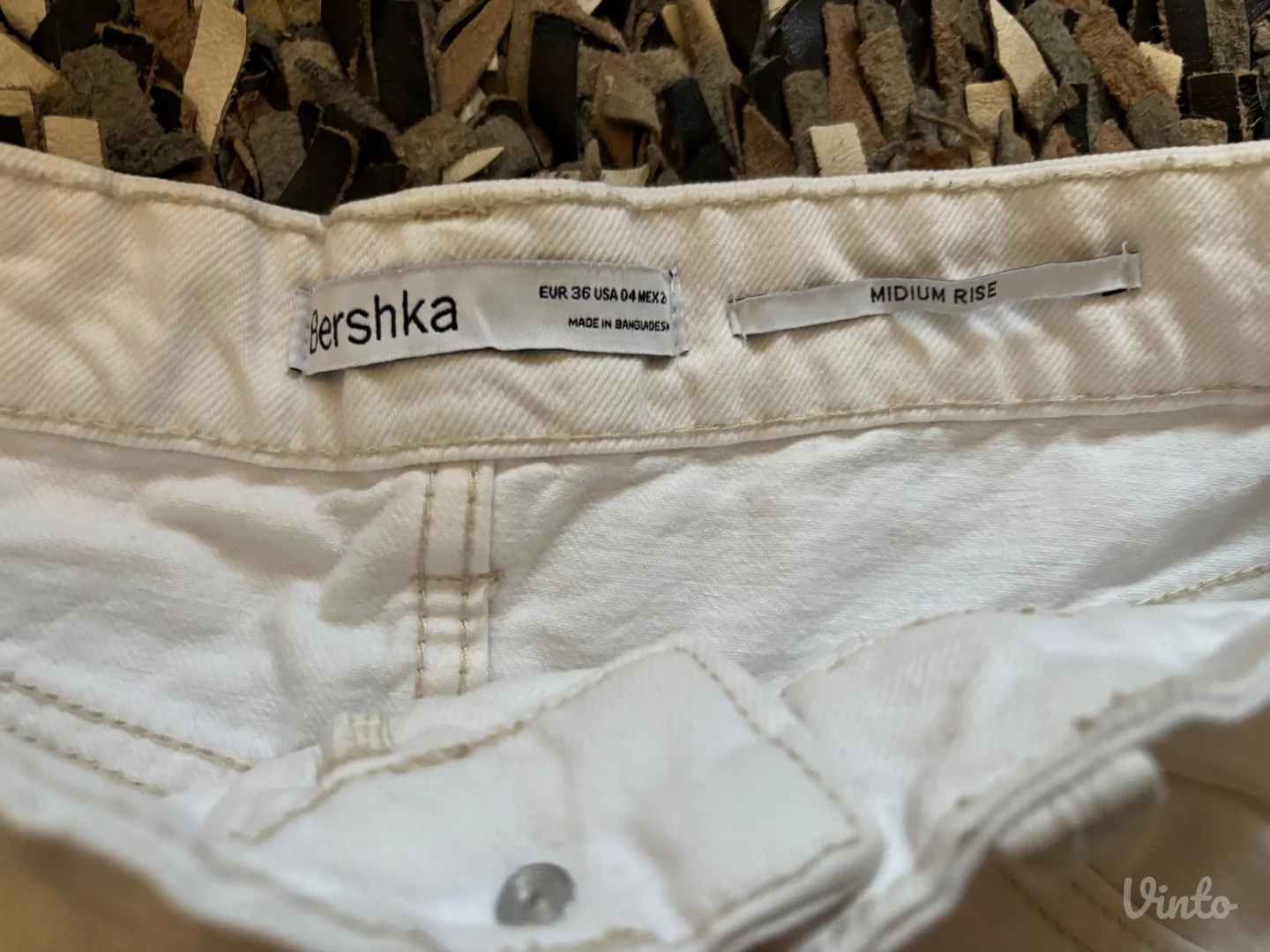 bershka sorts