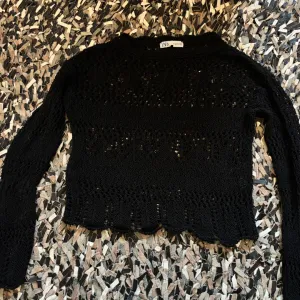 Zara heklani dzemperic