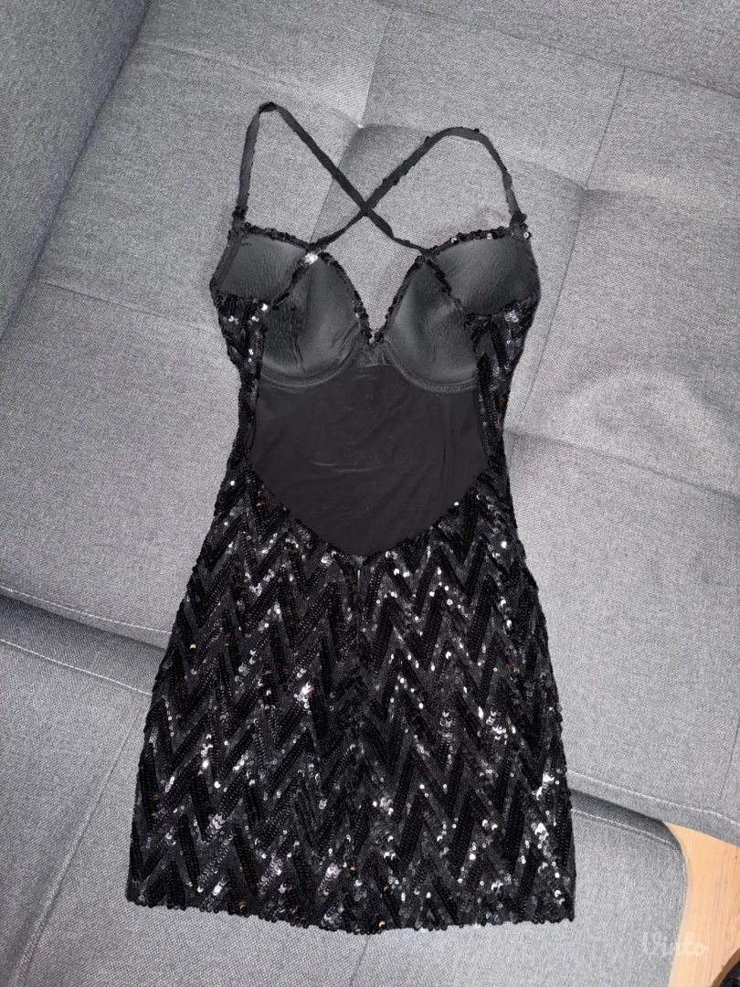 Haljina sa golim ledjima