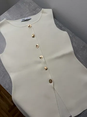 Zara pletneni prsluk/ top bez rukava