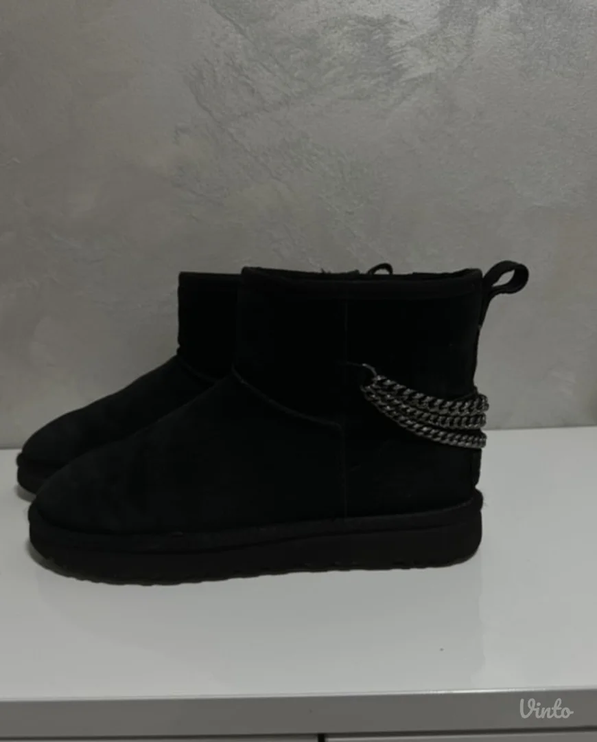 Ugg cizme