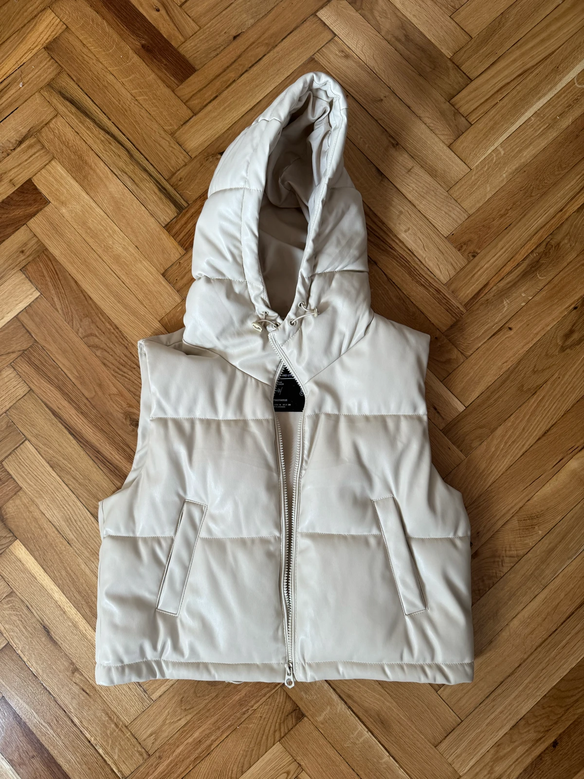 Stradivarius prsluk S velicina