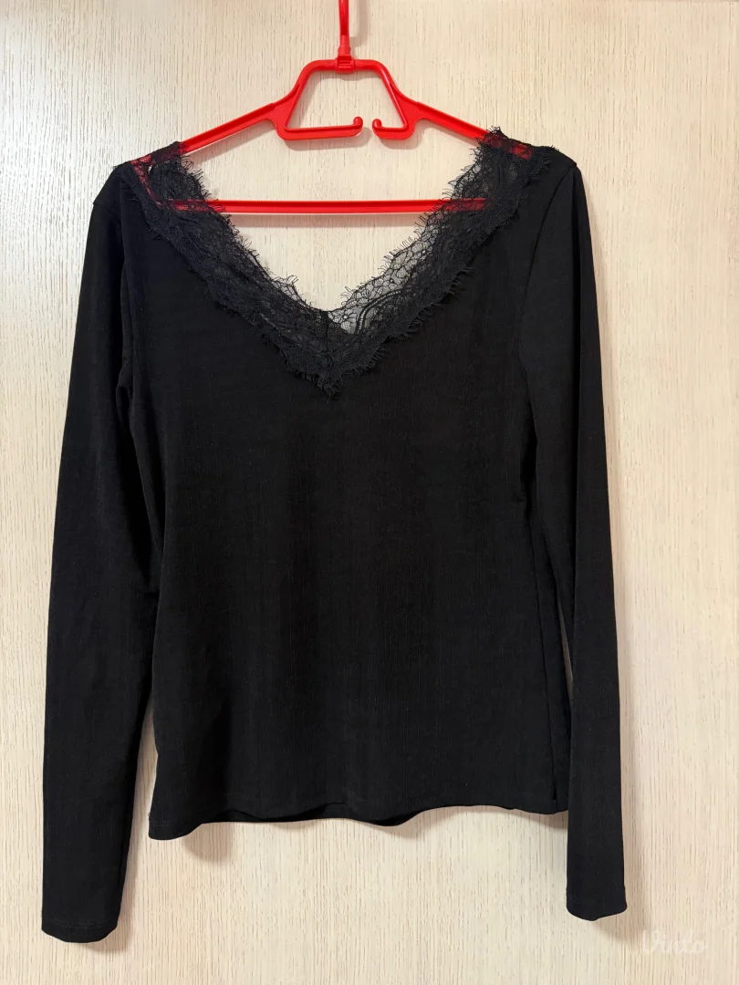 H&M elegantna bluza M