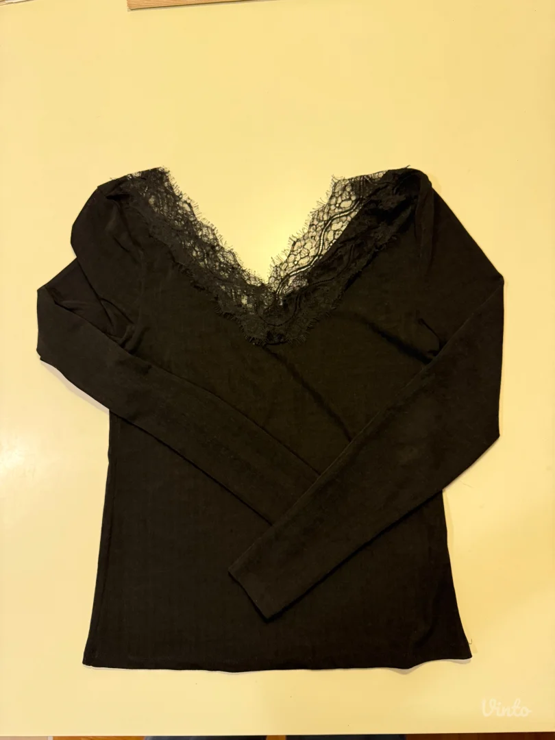 H&M elegantna bluza M