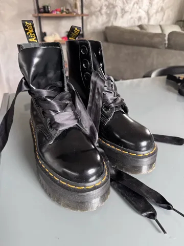 Nove Dr Martens martinke 37