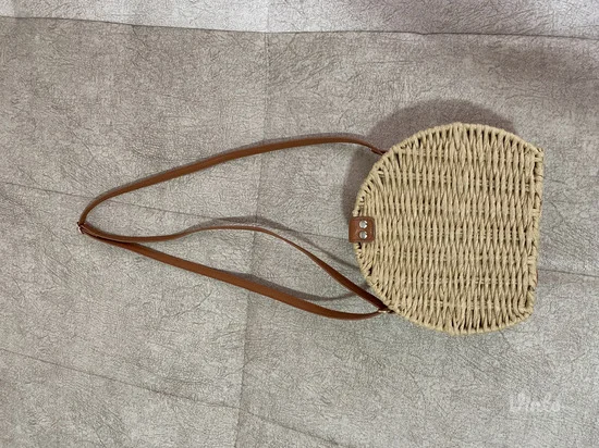 Pletena letnja torbica