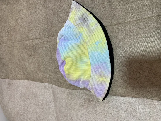 Nova letnja šarena kapa