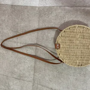 Pletena letnja torbica