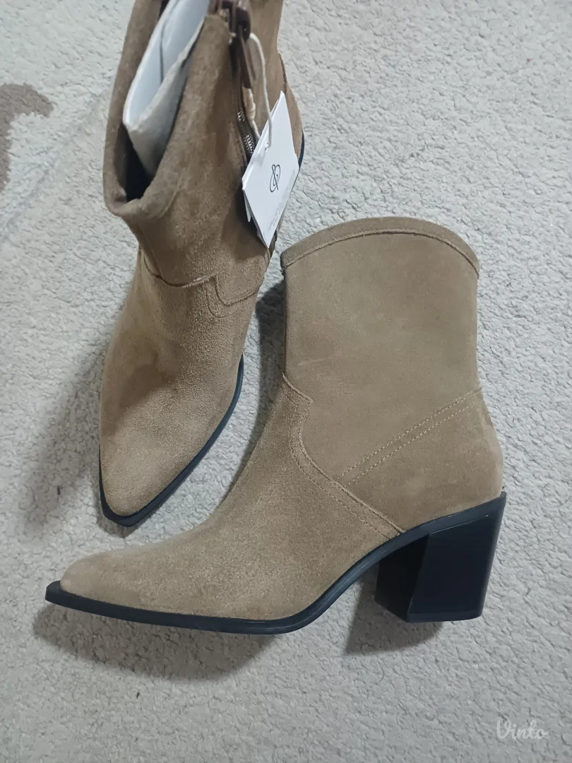 Stradivarius čizme koža