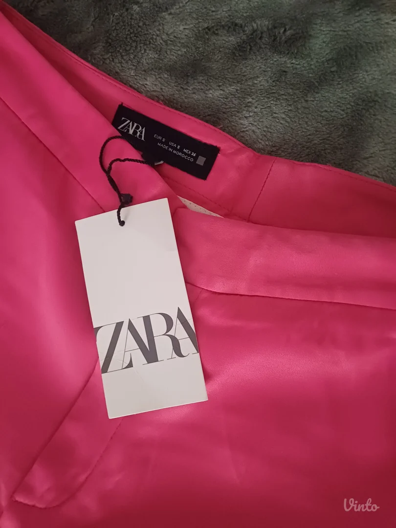 Zara satenske pantalone