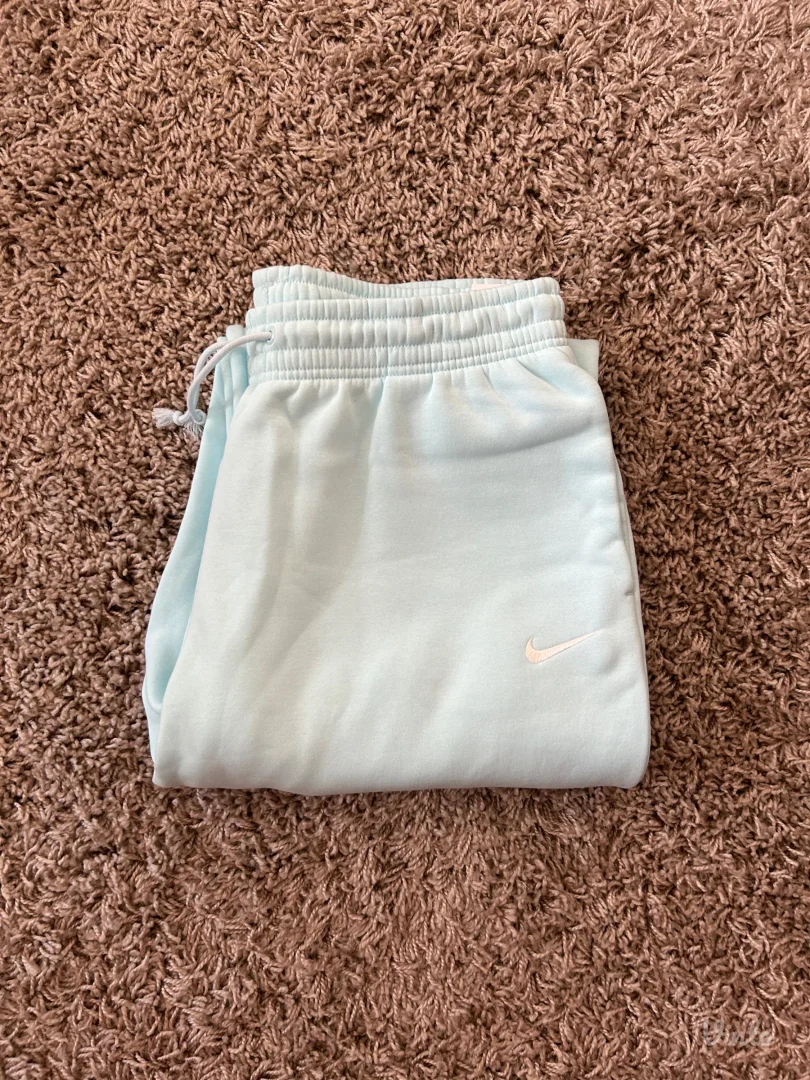 Nike ženska trenerka