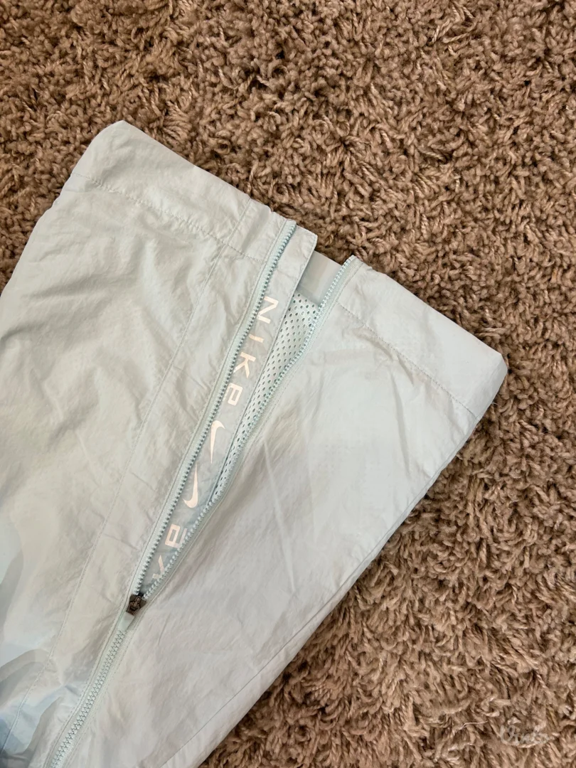 Nike ženska trenerka - šuškava