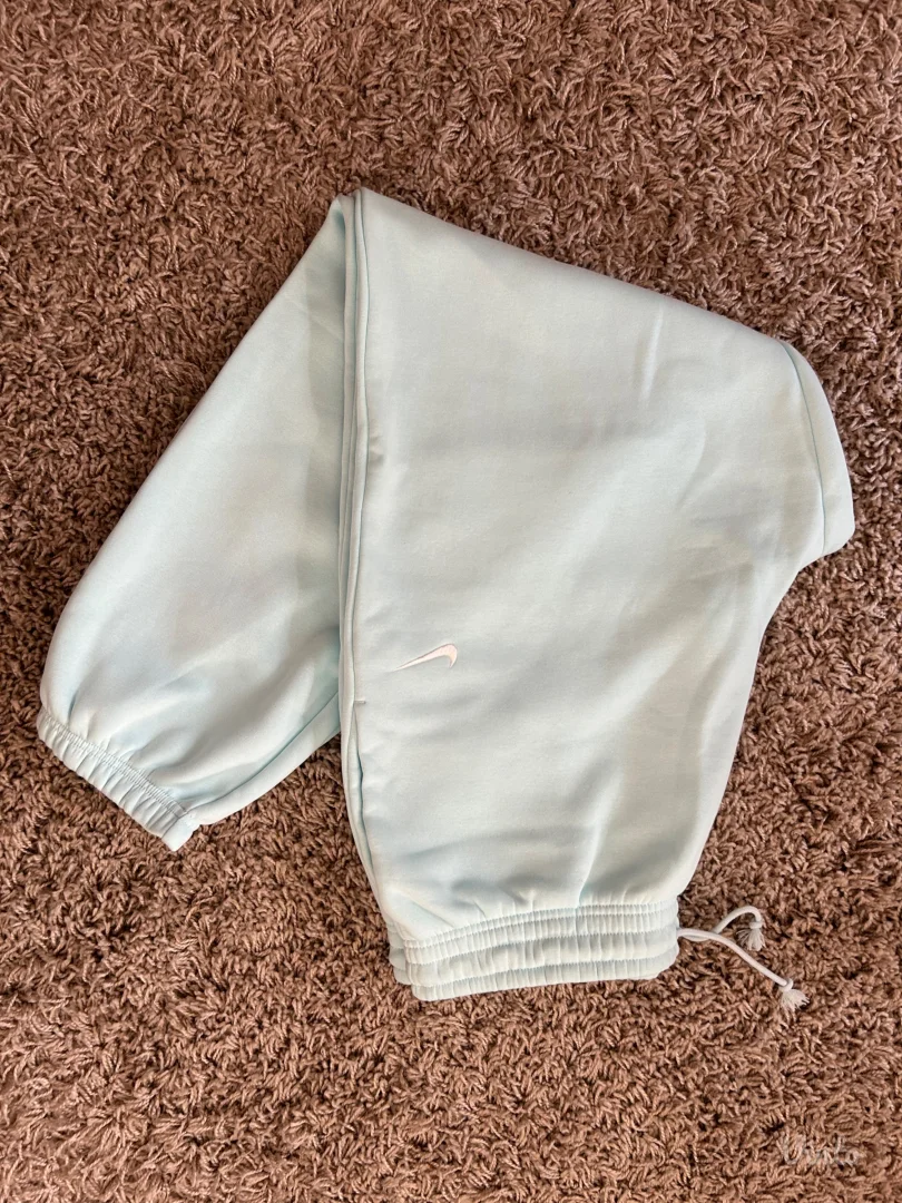 Nike ženska trenerka