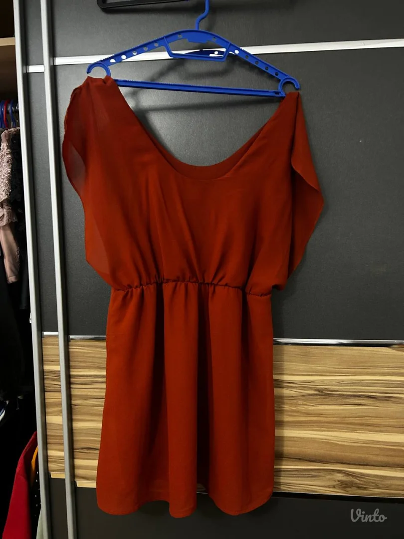 Narandžasta haljina