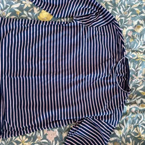 Oversize majica dugih rukava