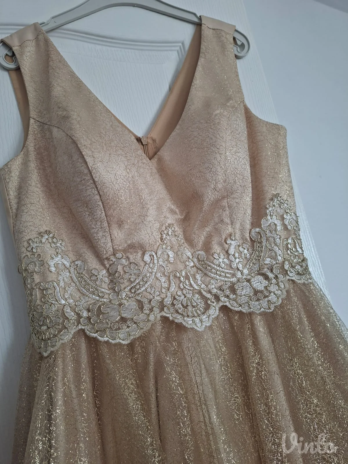 Elegantna haljina