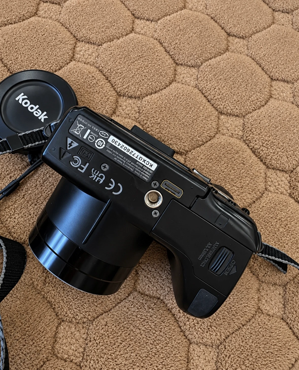 Kodak EasyShare Z712 IS digitalni fotoaparat