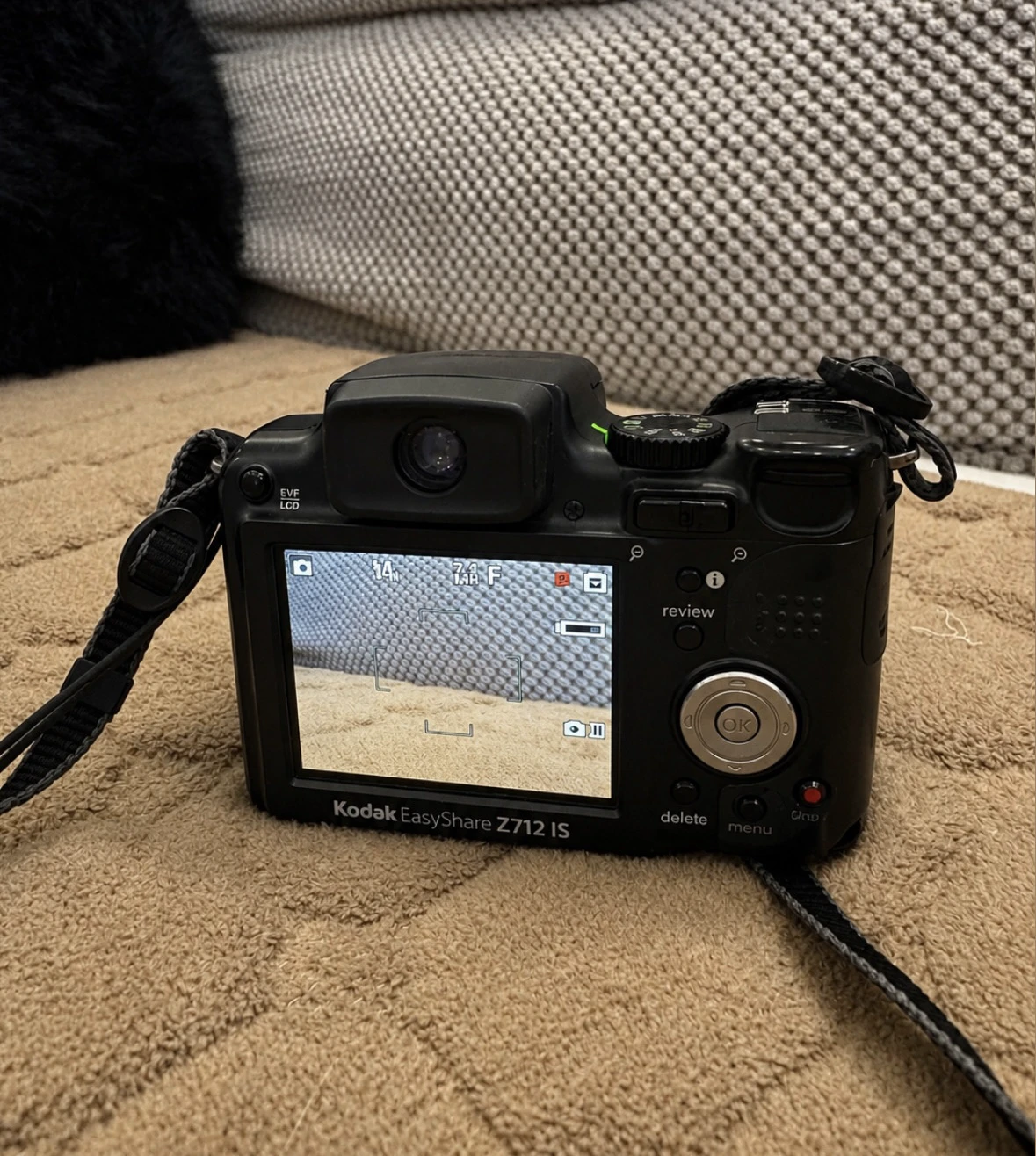 Kodak EasyShare Z712 IS digitalni fotoaparat