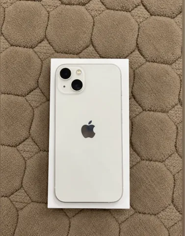 iPhone 13 128GB Starlight