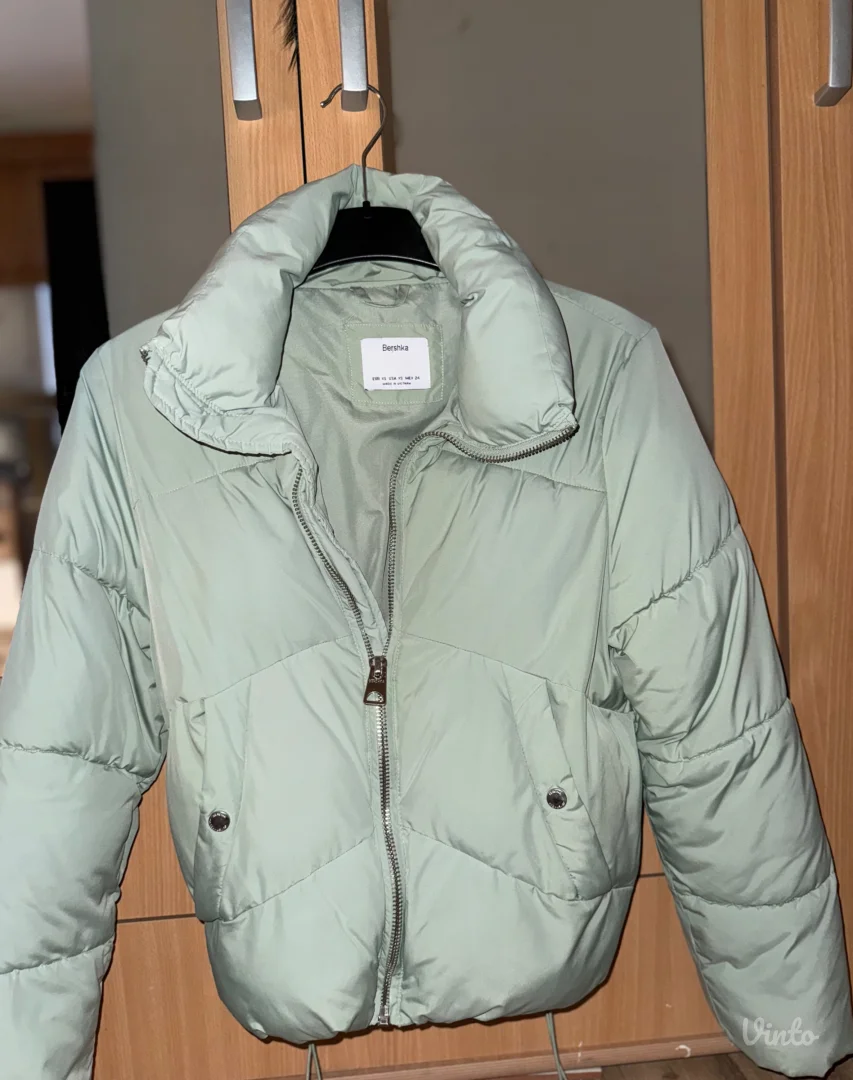 Bershka jakna