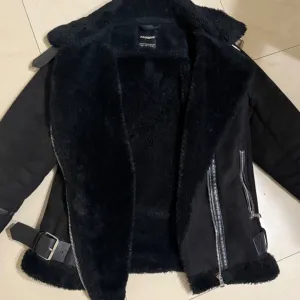 Pull&Bear jakna