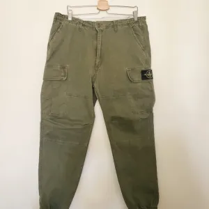 Stone Island pantalone - broj 36