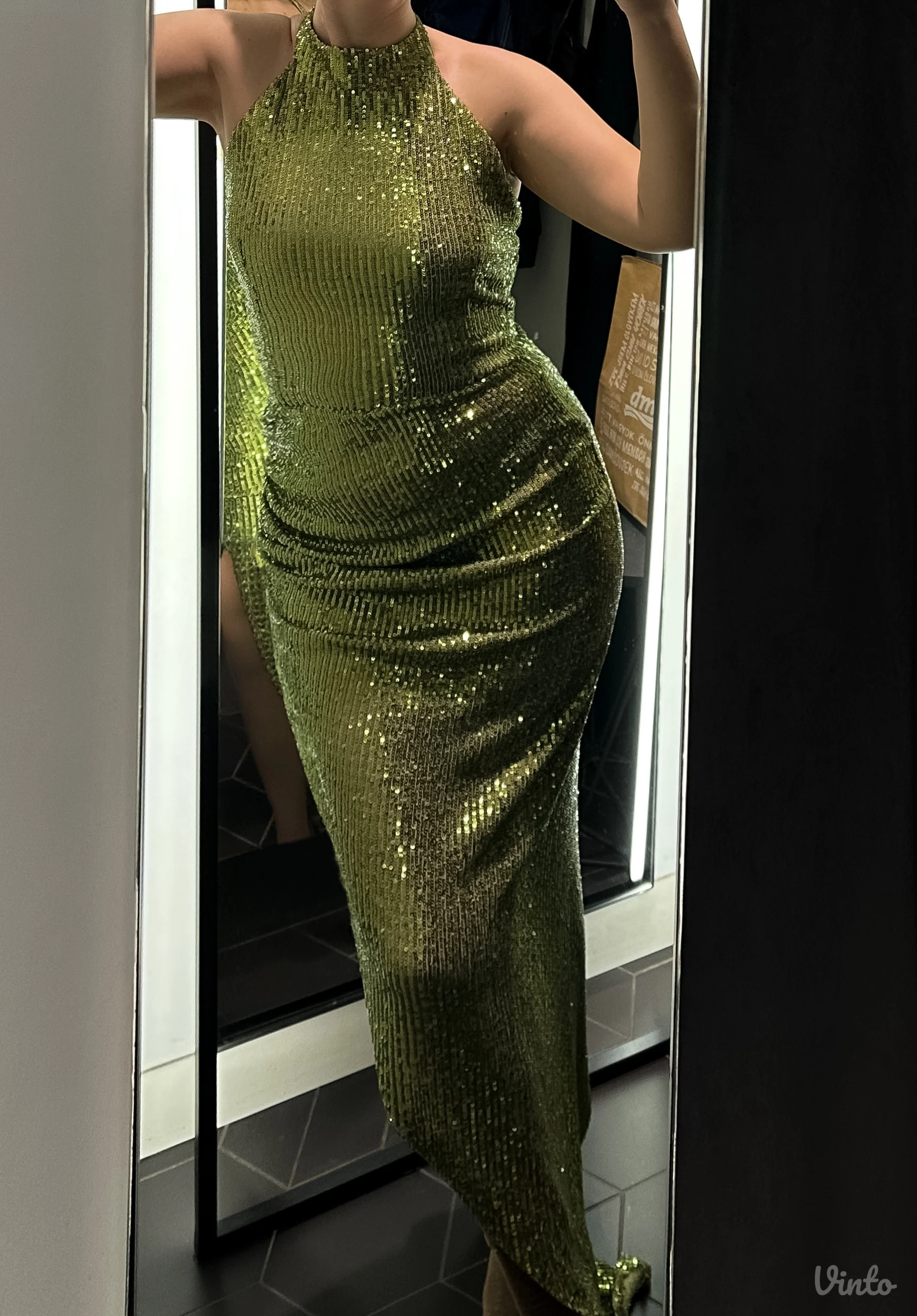 Elegantna haljina sa sljokicama