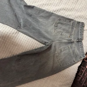 Zara baloon farmerice