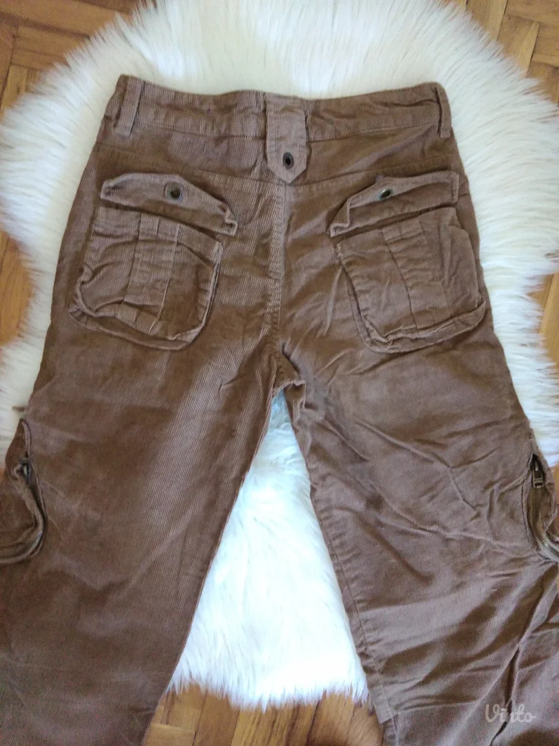 Đžeparice sirokih nogavica L NOVO