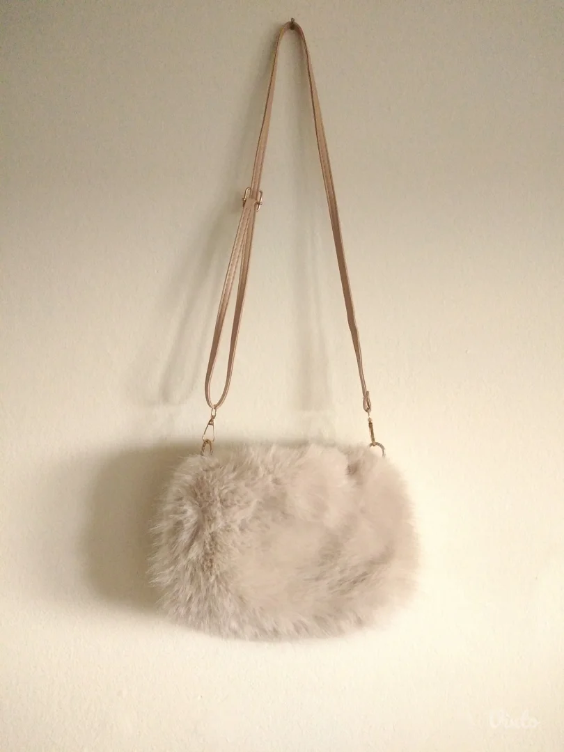 Krznena torbica *novo*