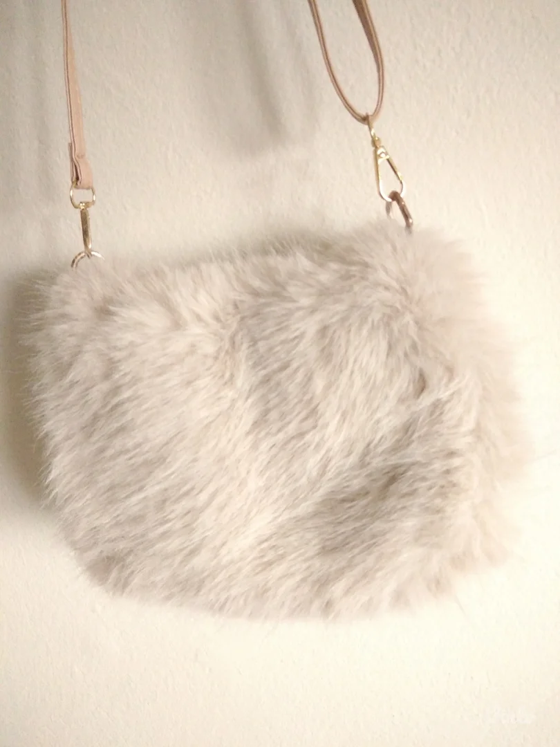 Krznena torbica *novo*