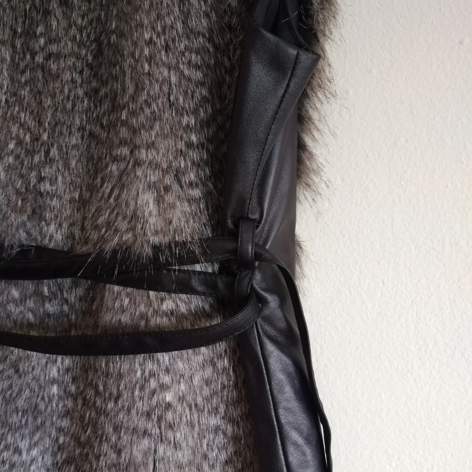 Koo-Ture krzneni prsluk S NOVO