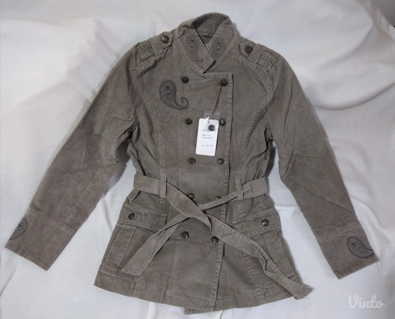 Jakna od somota sa vezom L NOVO