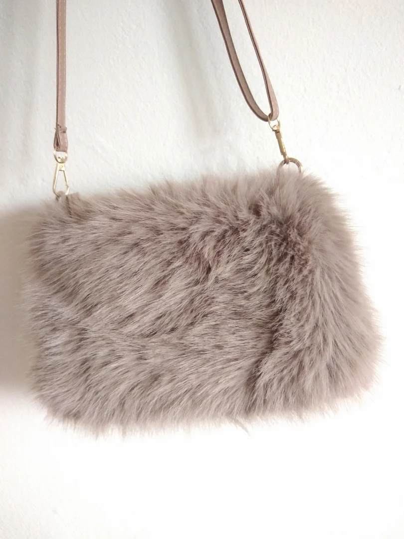 Krznena torbica *novo*