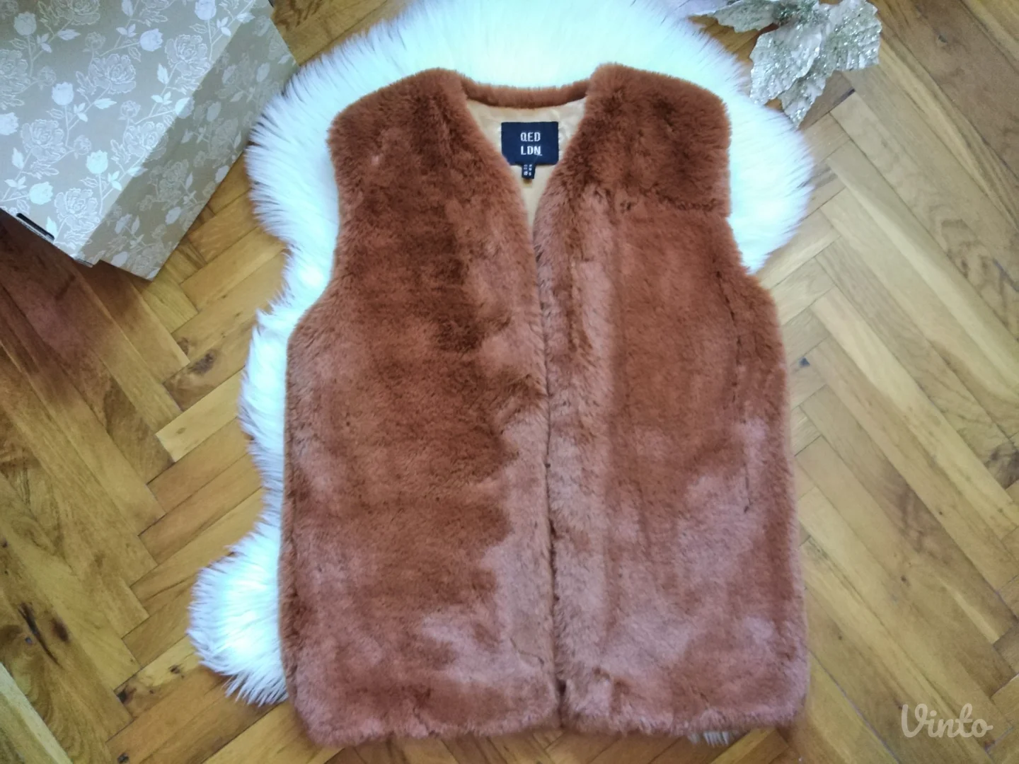 QED London krzneni prsluk M/L