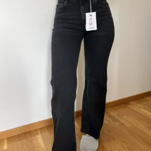 Pull&Bear farmerke 38 NOVE