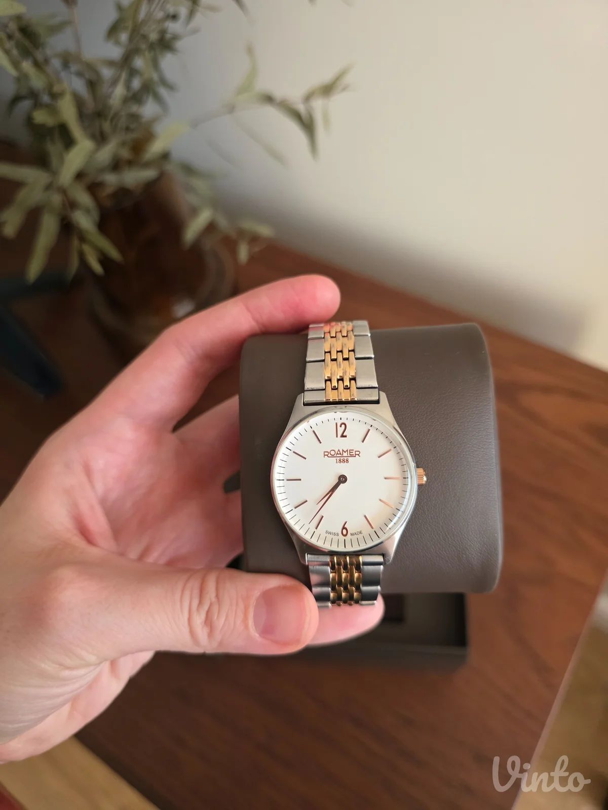 Roamer sat